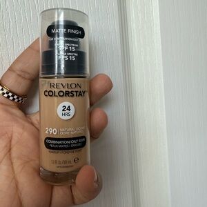 Revlon ColorStay Foundation - Natural Ochre Matte